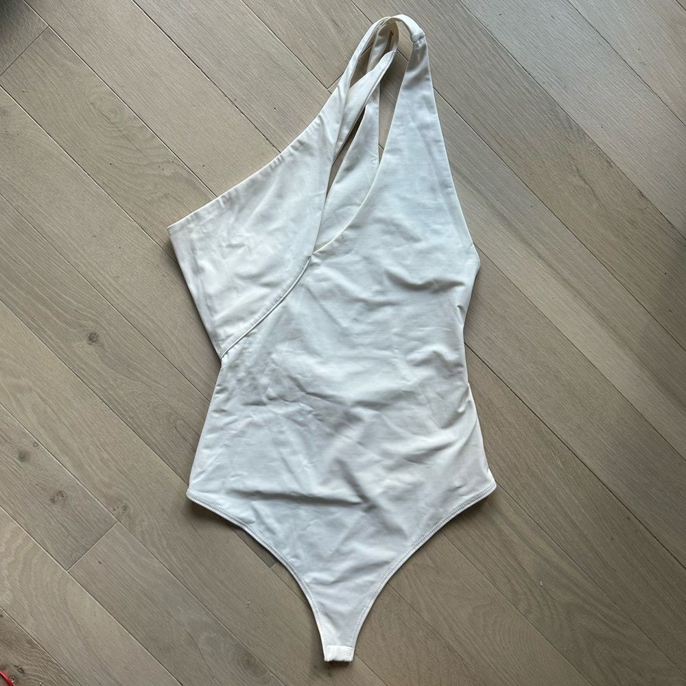 alix nyc one shoulder white cutout bodysuit